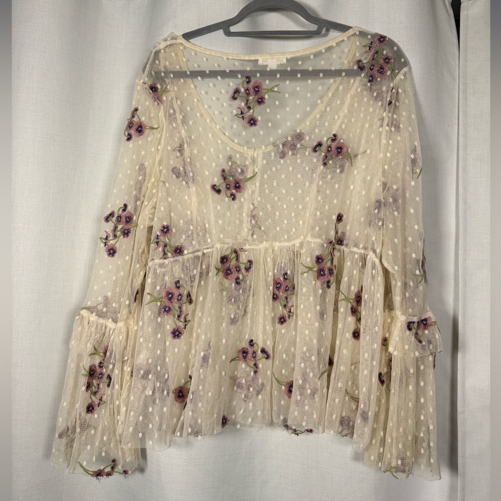Skylar & Jade Cream Sheer Swiss Dot Embroidered Purple Floral Ruffle Blouse 1X - Picture 2 of 8